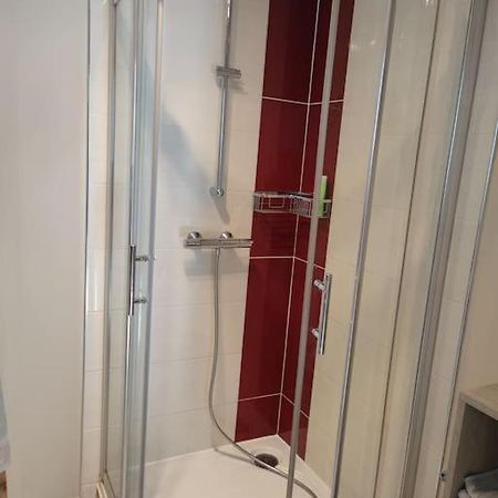Charmant 2 Pieces A Aubenas 2Etoiles Apartment Ngoại thất bức ảnh