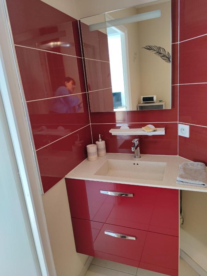 Charmant 2 Pieces A Aubenas 2Etoiles Apartment Ngoại thất bức ảnh