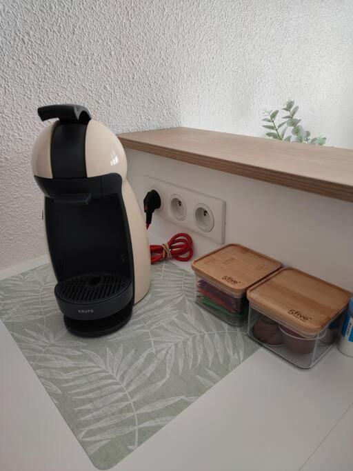 Charmant 2 Pieces A Aubenas 2Etoiles Apartment Ngoại thất bức ảnh